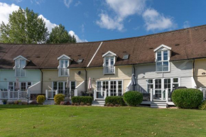 Mayfly Lodge